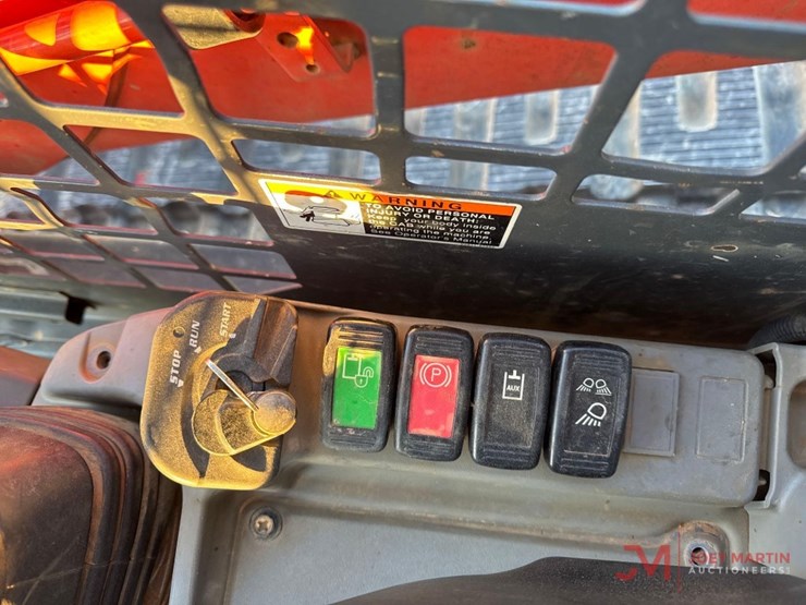 kubota-svl75-2-image-16