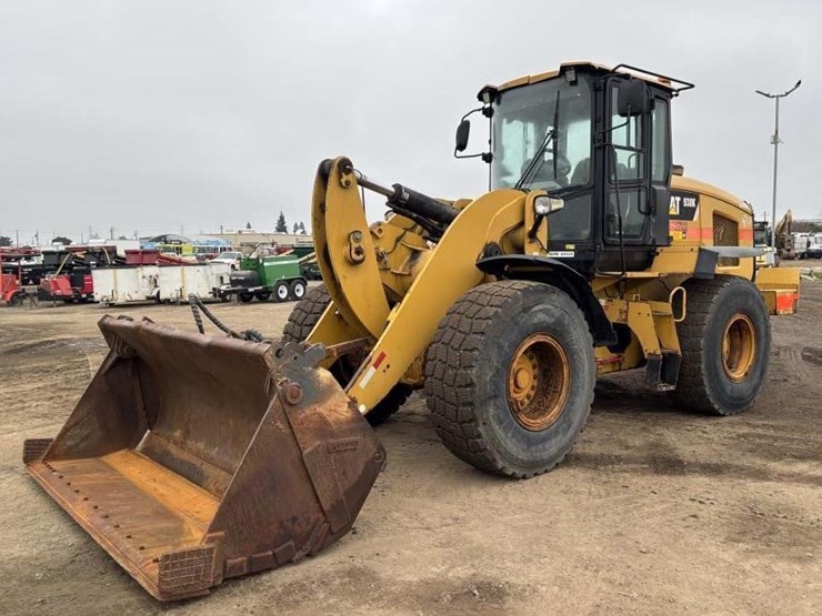 2013-caterpillar-938k-image-1