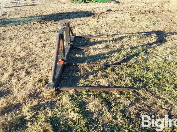 3-pt-mounted-bale-spear-image-4