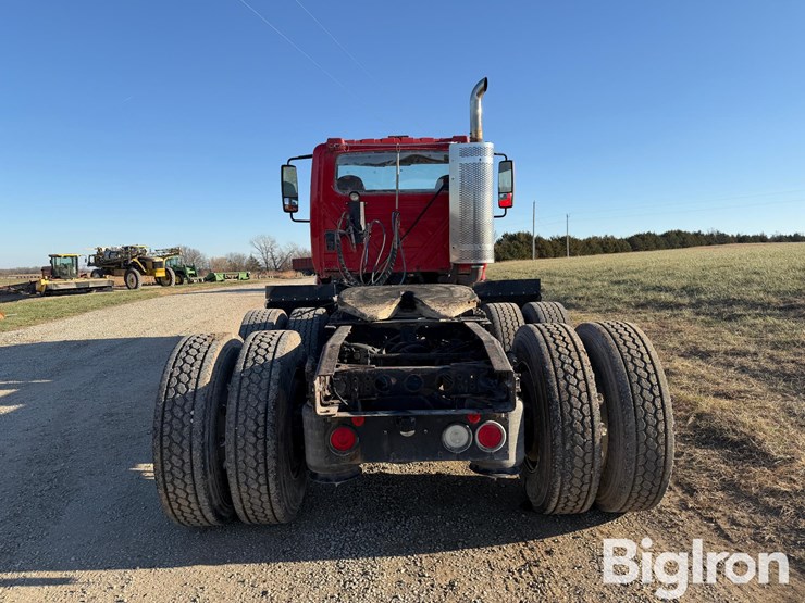 international-prostar-image-6