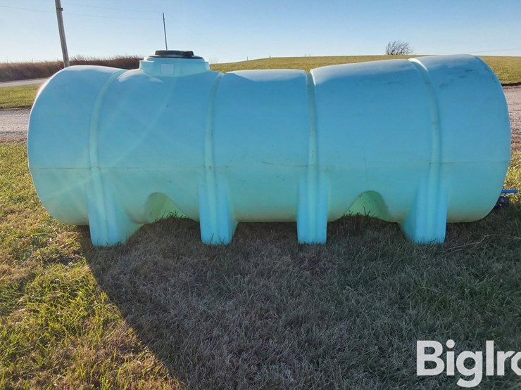 1500-gal-poly-tank-image-8