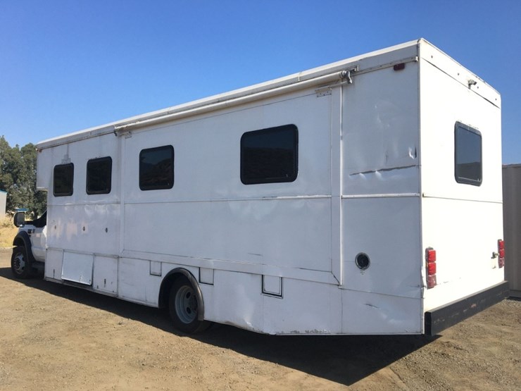 ford-f550-xl-image-4