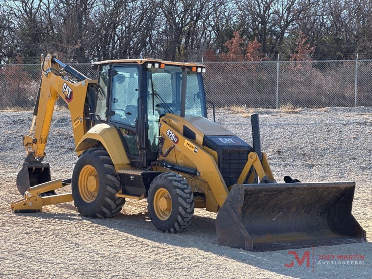 caterpillar-420-xe-image-1