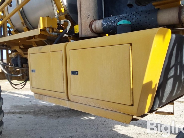 ag-chem-rogator-1264-image-15