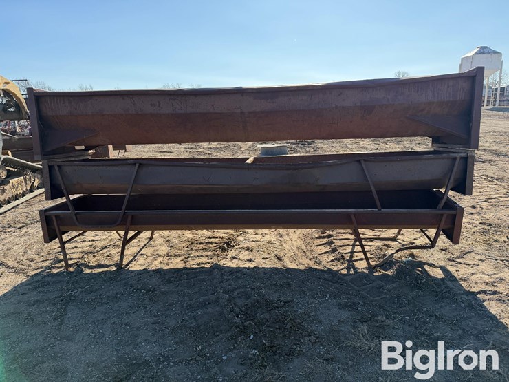 prairie-products-/-coop-12'-steel-feed-bunks-image-4