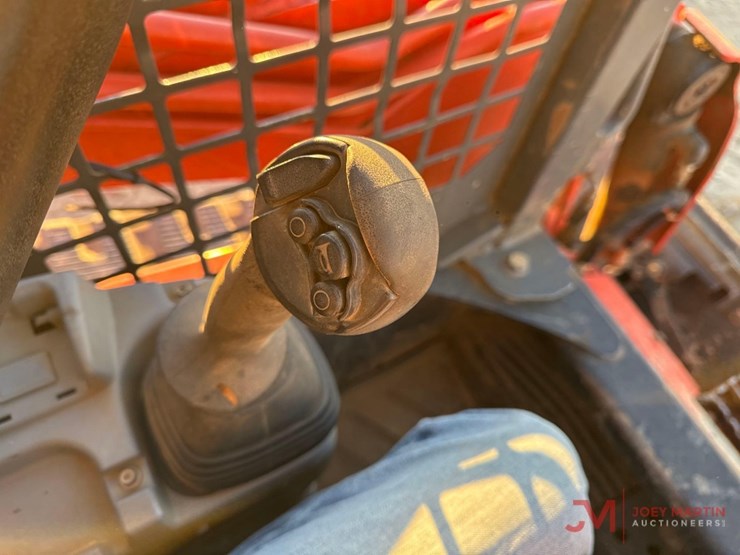 kubota-svl75-2-image-14