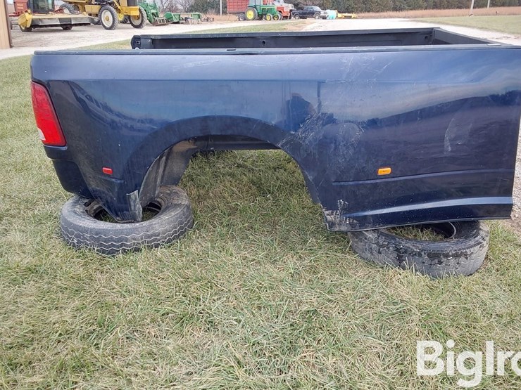 2014-ram-3500-hd-image-4