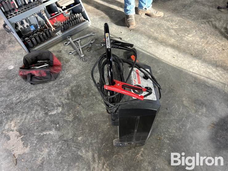 schumacher-6v/12v-battery-charger-image-4