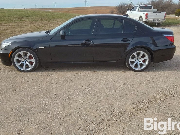 2008-bmw-535i-4-door-sedan-image-8