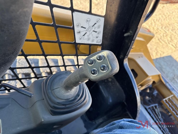 caterpillar-299d2-image-15