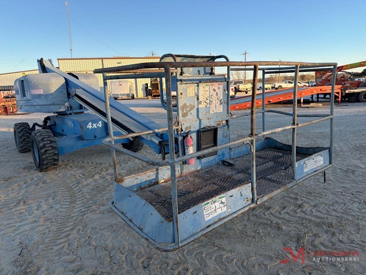 2005-genie-s40-image-3