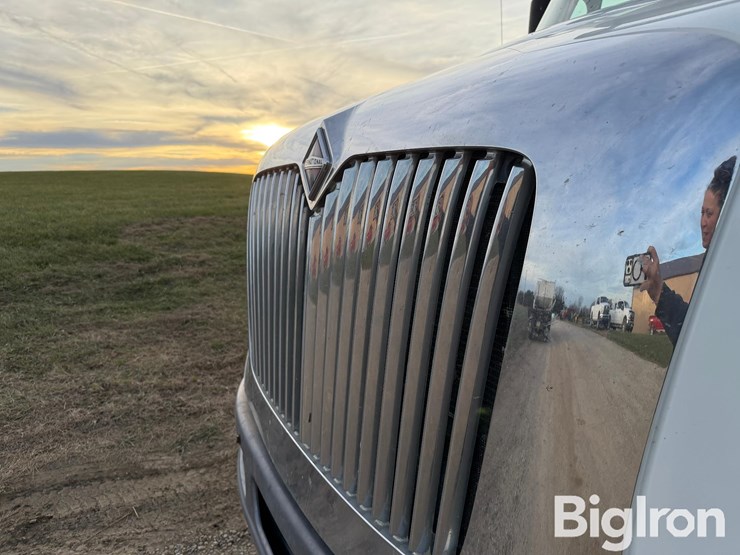 2009-international-transtar-8600-image-12