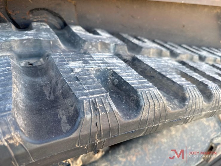 kubota-svl75-2-image-10