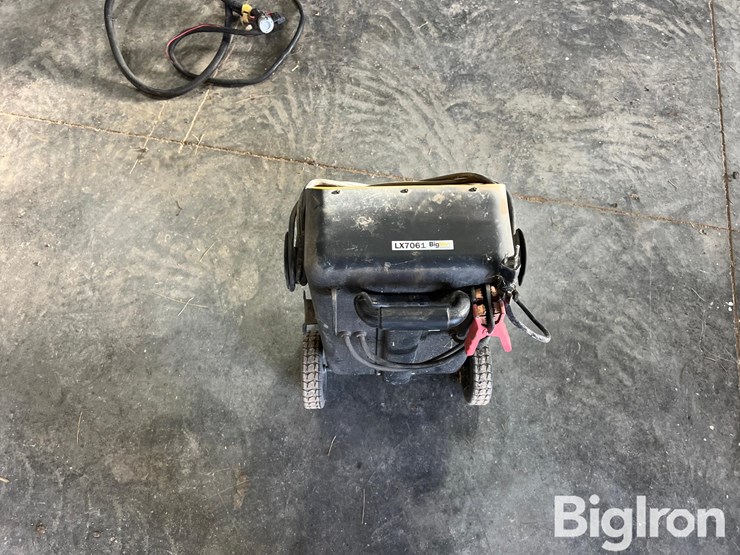 dewalt-12v-battery-starter/charger-image-5