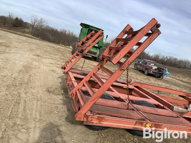 donahue-swather-trailer-image-13