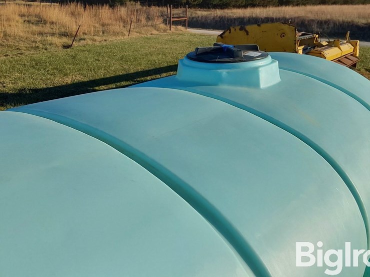 1500-gal-poly-tank-image-13