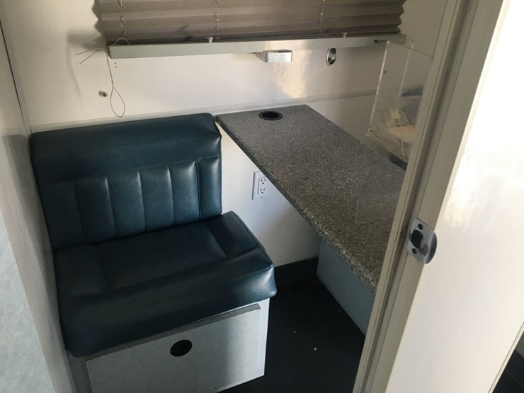 ford-f550-xl-image-17