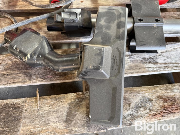 milwaukee-car-care-power-tools-image-13