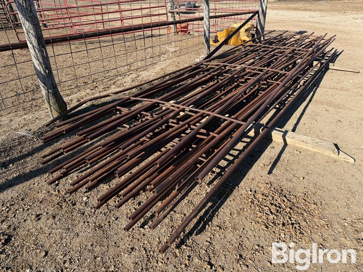 20'-5-bar-continuous-fence-panels-image-3