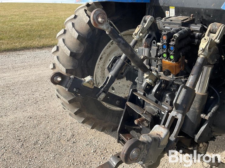 new-holland-t6070-plus-image-13