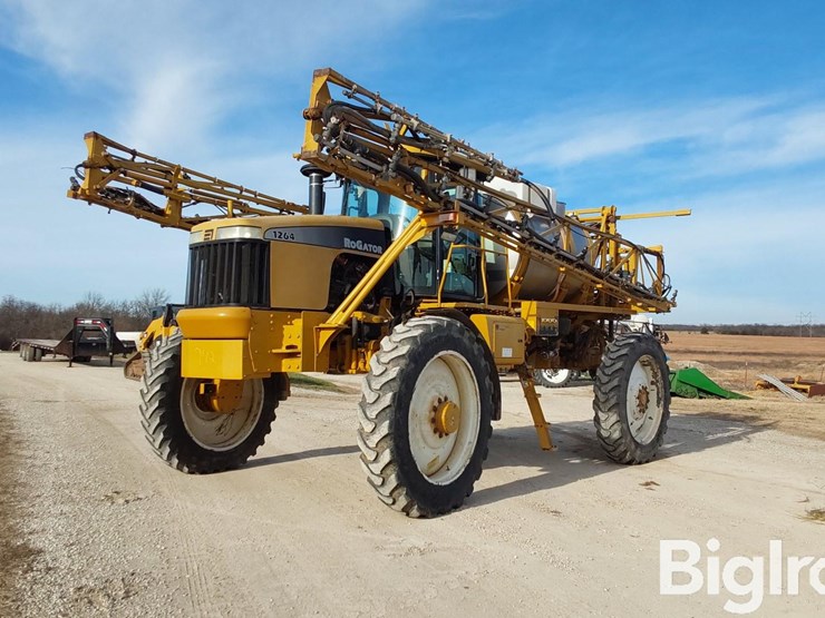 ag-chem-rogator-1264-image-1