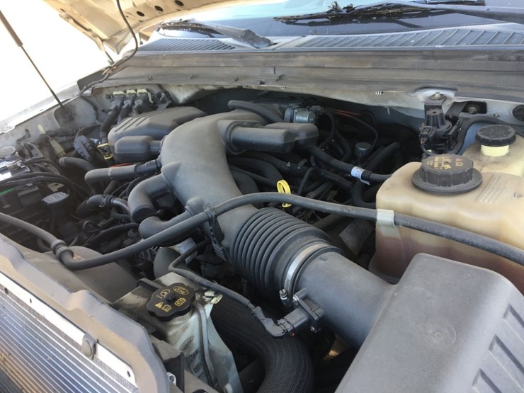 ford-f550-xl-image-10