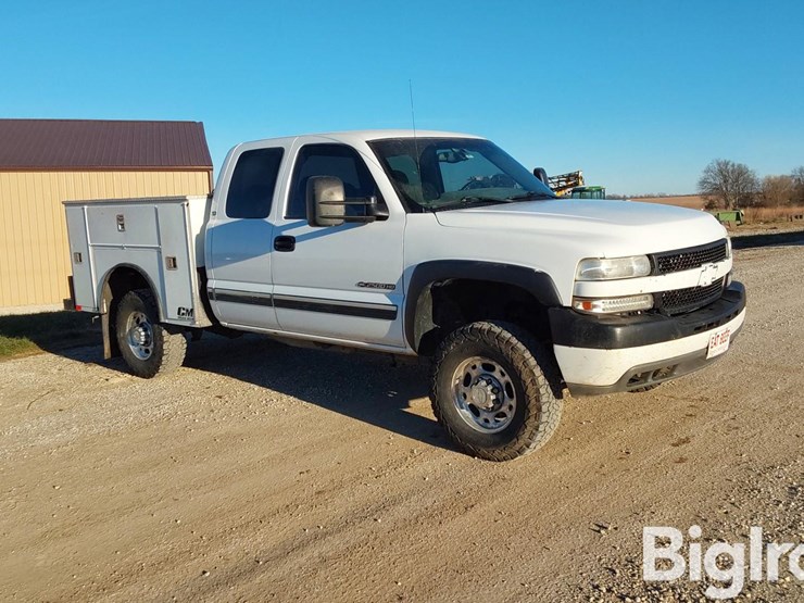 chevrolet-silverado-2500-image-3