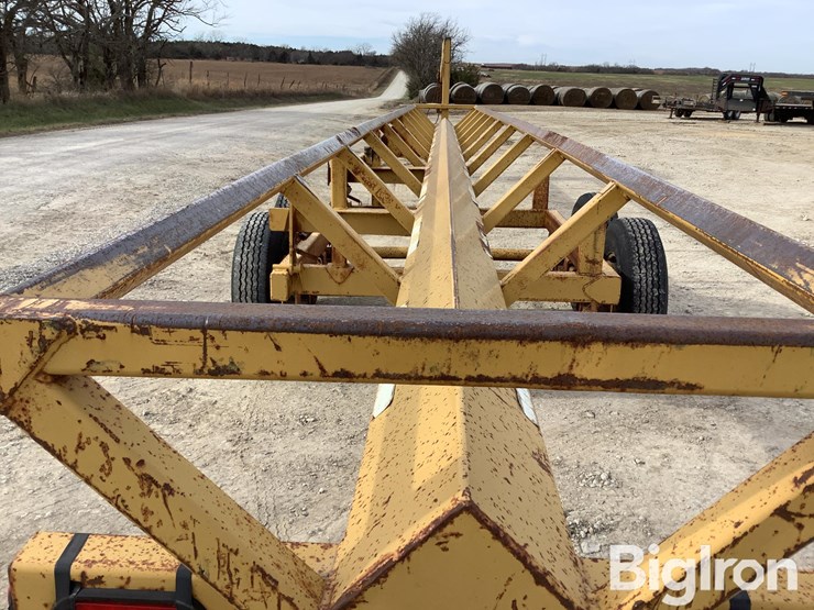 bradford-37'-in-line-bale-trailer-image-16