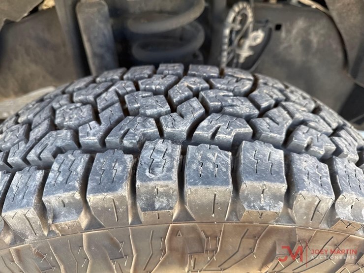 ford-f350-xl-image-31