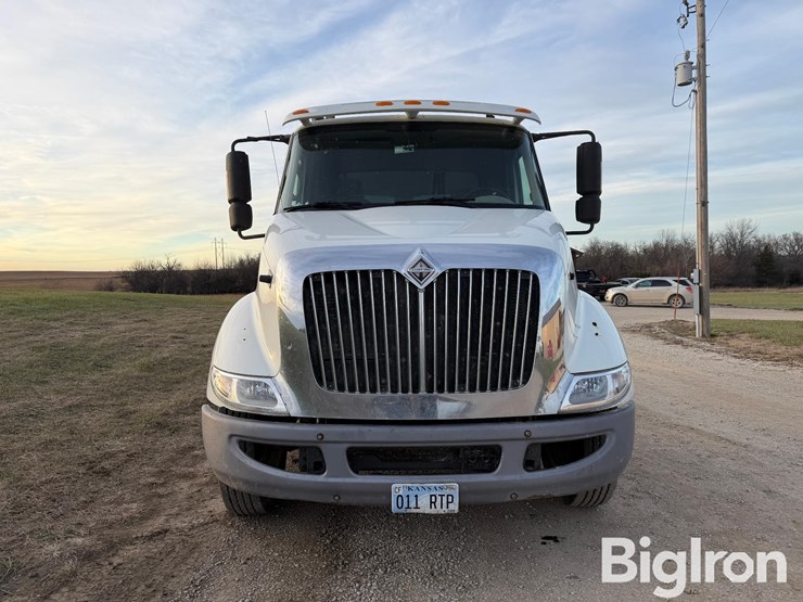 2009-international-transtar-8600-image-2