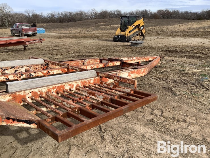 donahue-model-1000-t/a-implement-trailer-image-10