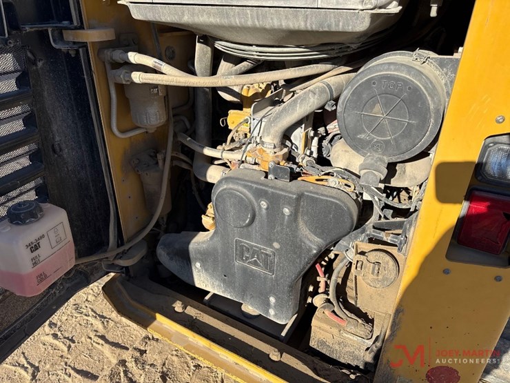 caterpillar-299d2-image-11