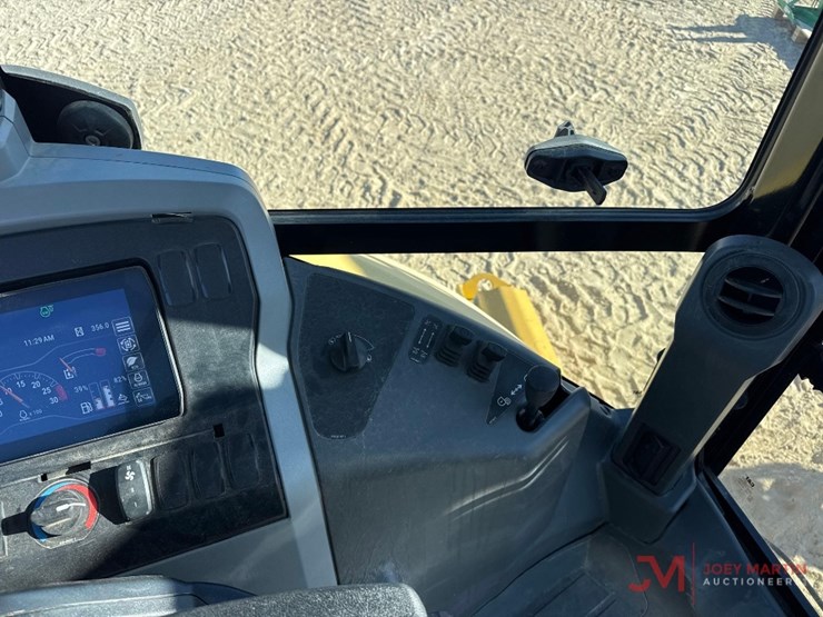 caterpillar-420-xe-image-30