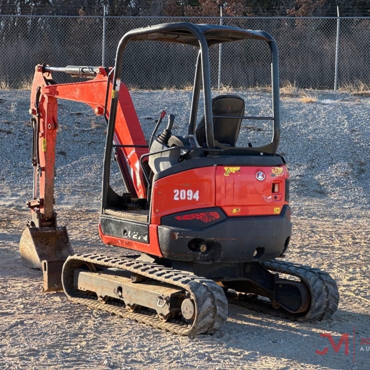 KUBOTA U27-4
