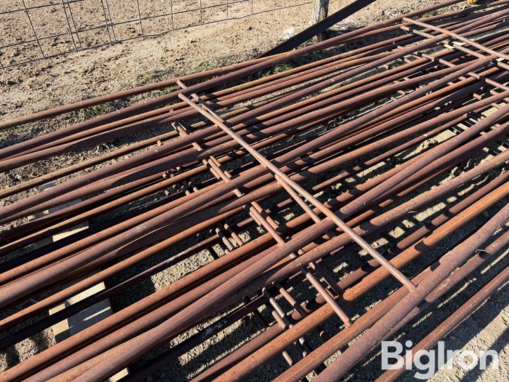 20'-5-bar-continuous-fence-panels-image-11