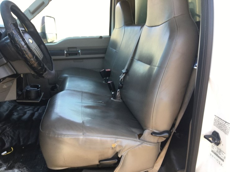 ford-f550-xl-image-8