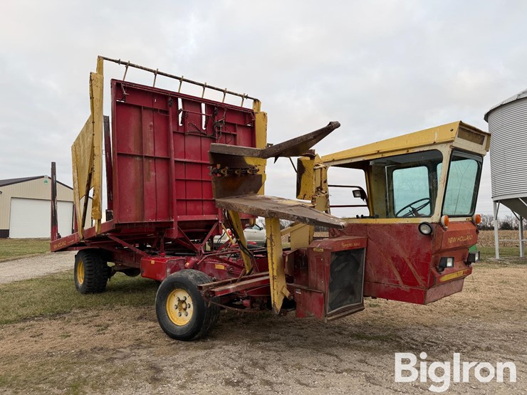 new-holland-1049-image-3