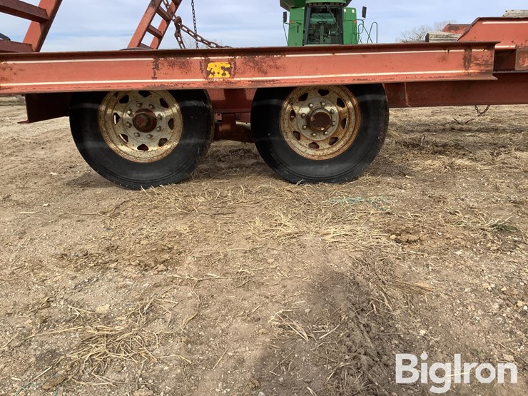 donahue-swather-trailer-image-12