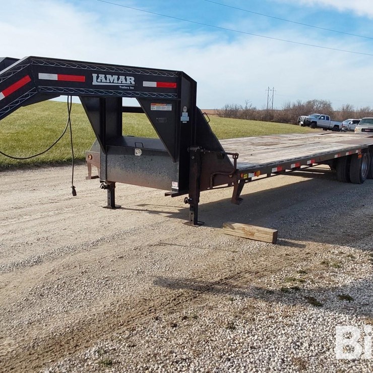 2014 Lamar T/A 30' Flatbed Trailer