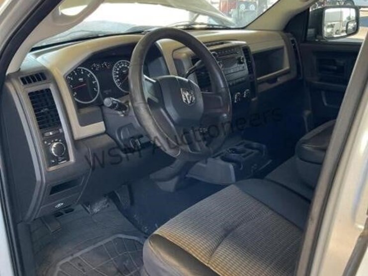 2011-dodge-1500-image-22