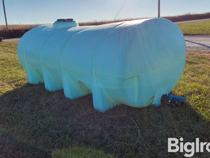 1500-gal-poly-tank-image-7