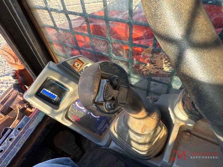 kubota-svl97-2-image-14