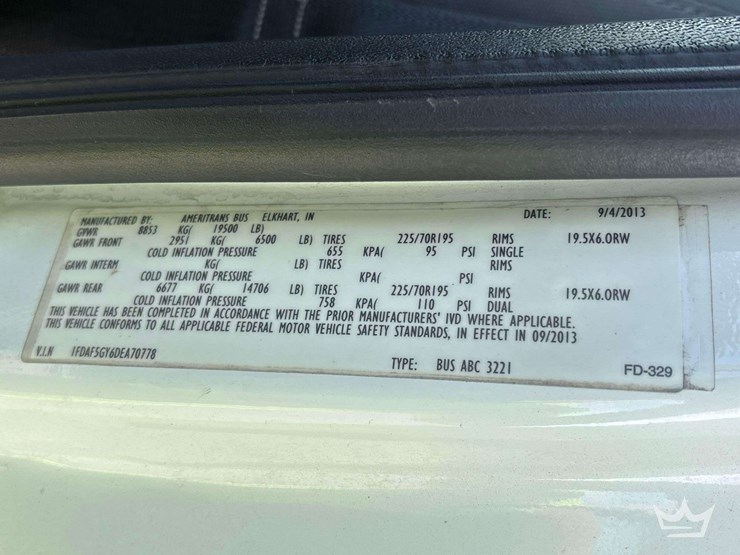 2013-ford-f550-image-6