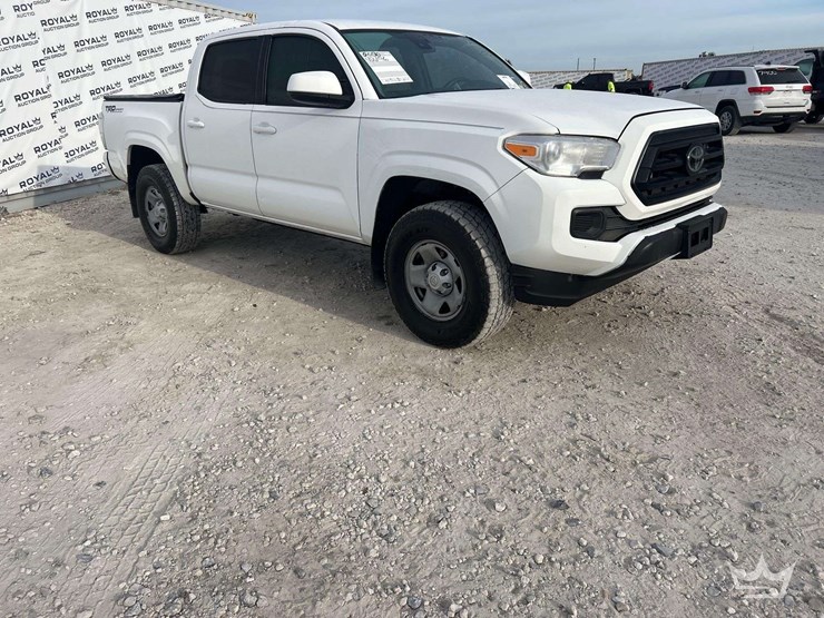 2020-toyota-tacoma-image-2