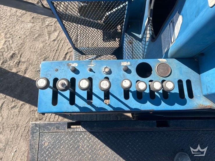 2009-ford-f750-image-19