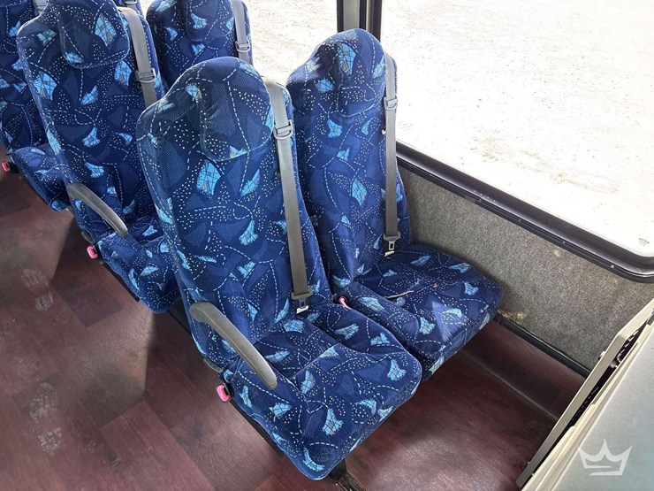 2013-ford-f550-image-10