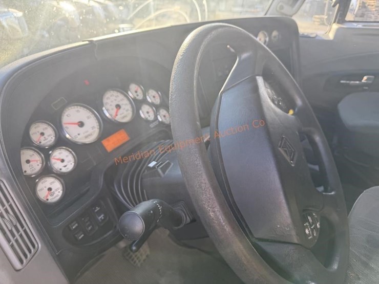 2017-international-prostar-image-23