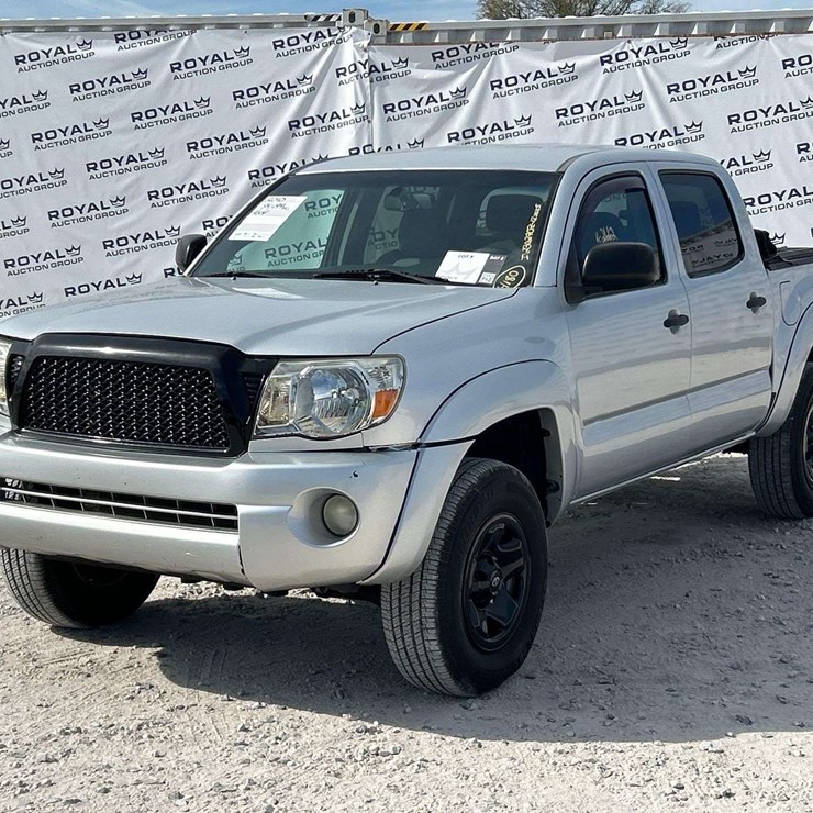 2010 TOYOTA TACOMA