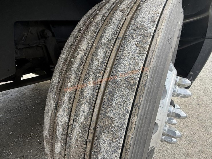 international-prostar-image-32