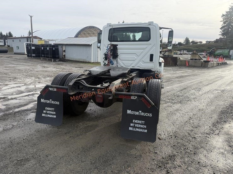 2002-international-4400lp-image-6